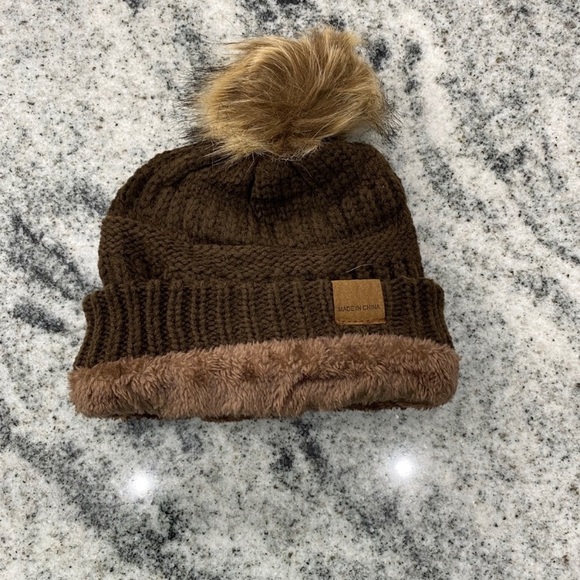 CC POM POM STYLE BEANIE! - Picture 3 of 3